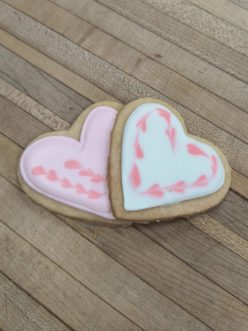 2 Iced Shortbread Hearts