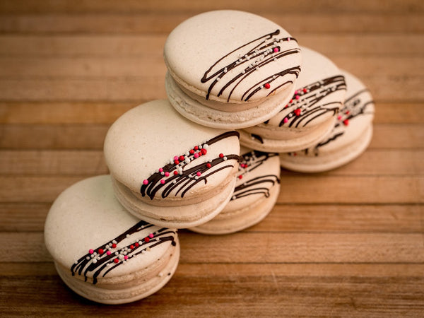 6 Nutella & Raspberry Jam Macaron